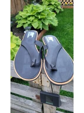 Sorel Ella II Black Size 10 Flip Flops